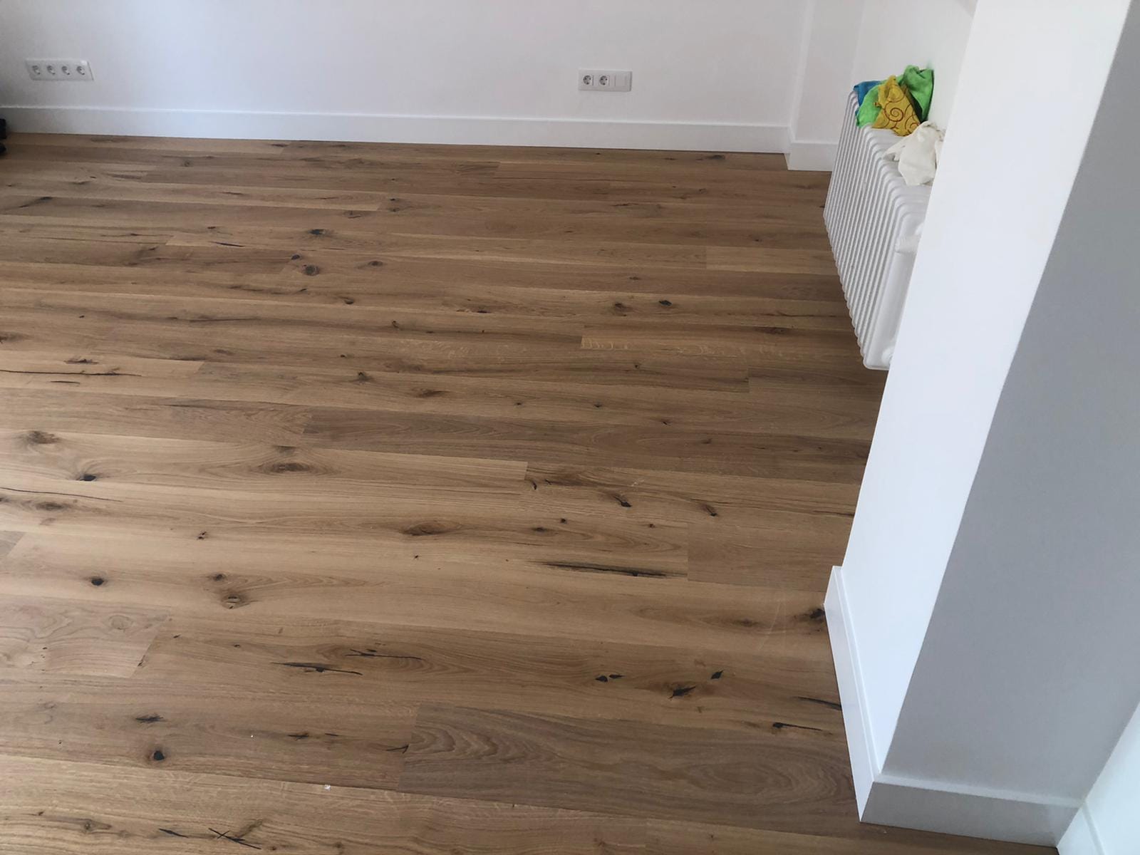 Proyecto de cambio de suelo de tarima en una vivienda privada.