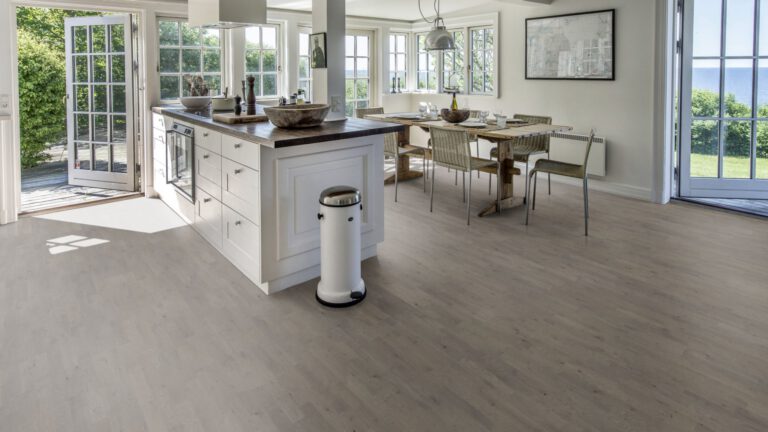Roble Pearl Grey Strip - Detalle Lama y Textura 1