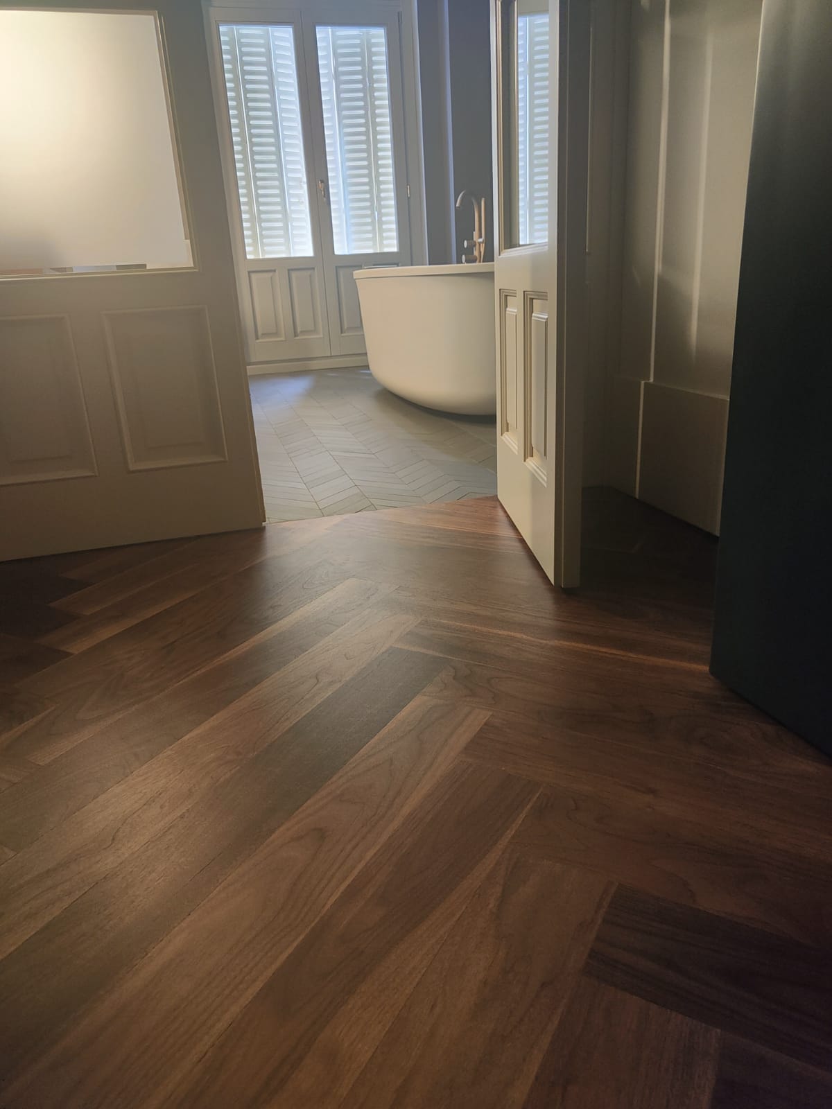 Tarima de nogal en residencia en Barrio Salamanca en Madrid
