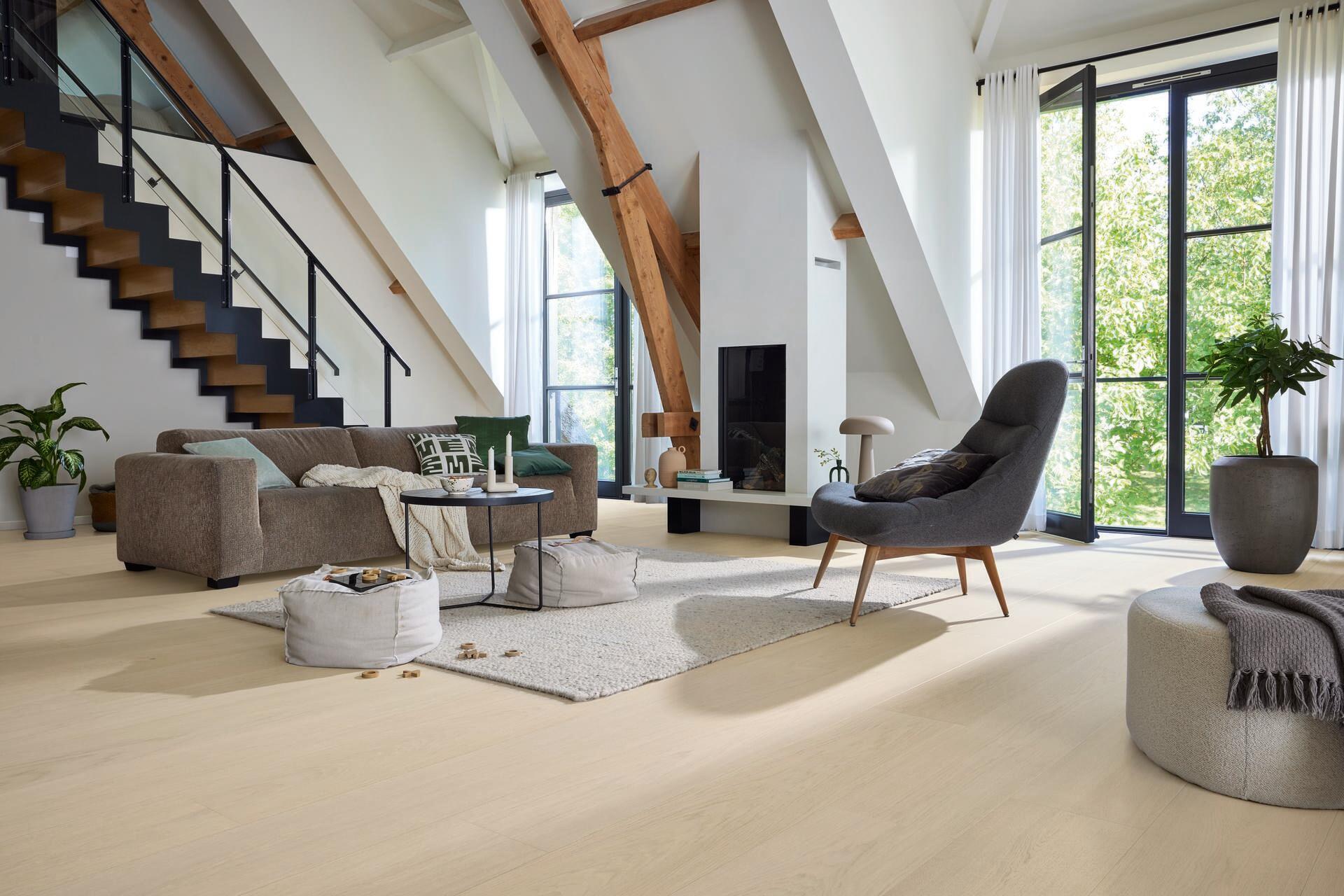 Suelo de madera Lindura HD 400 Roble natural blanco perla 20229 barnizado ultramate - Imagen 5