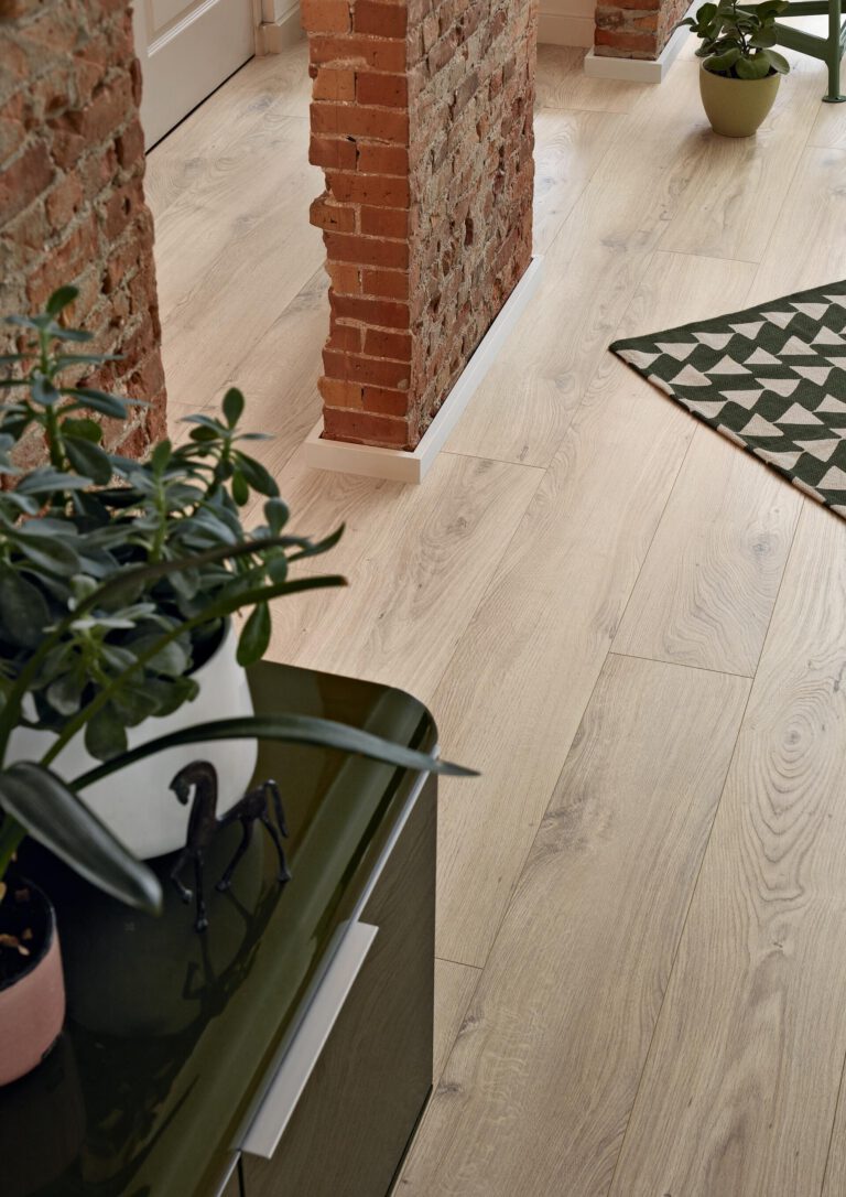 Suelo de diseño MeisterDesign. next DL 500 S Roble castillo puro 06840