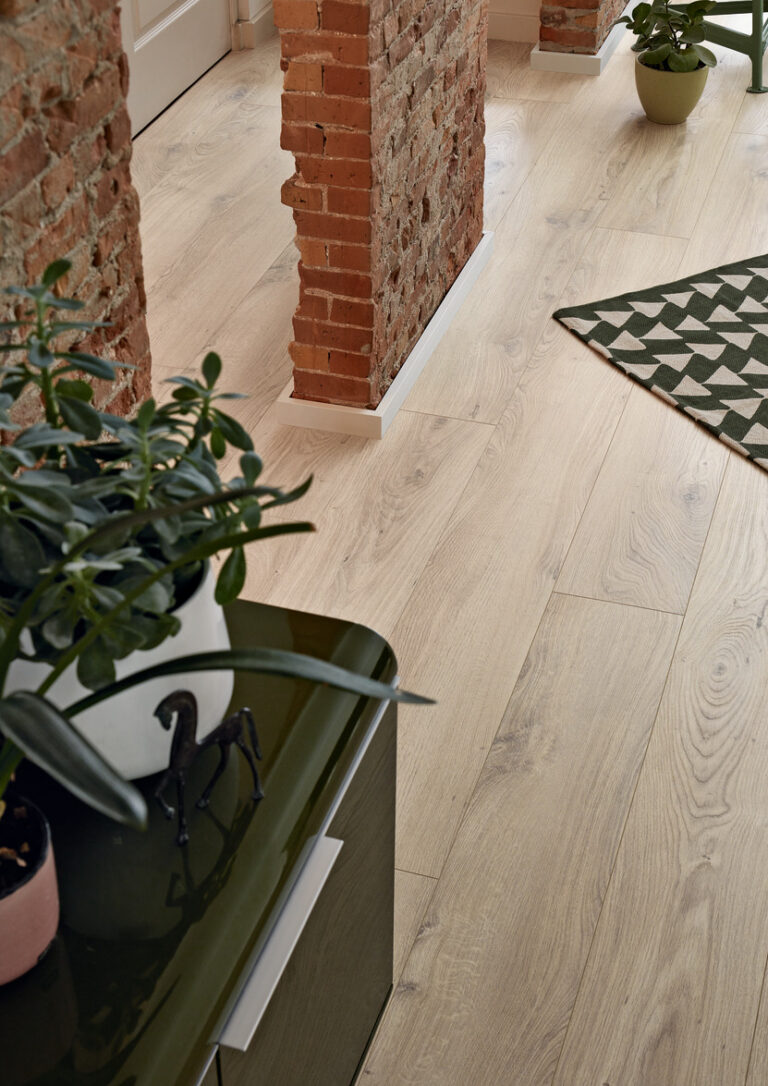 Suelo laminado MeisterDesign. laminate LL 250 Roble castillo puro 06840