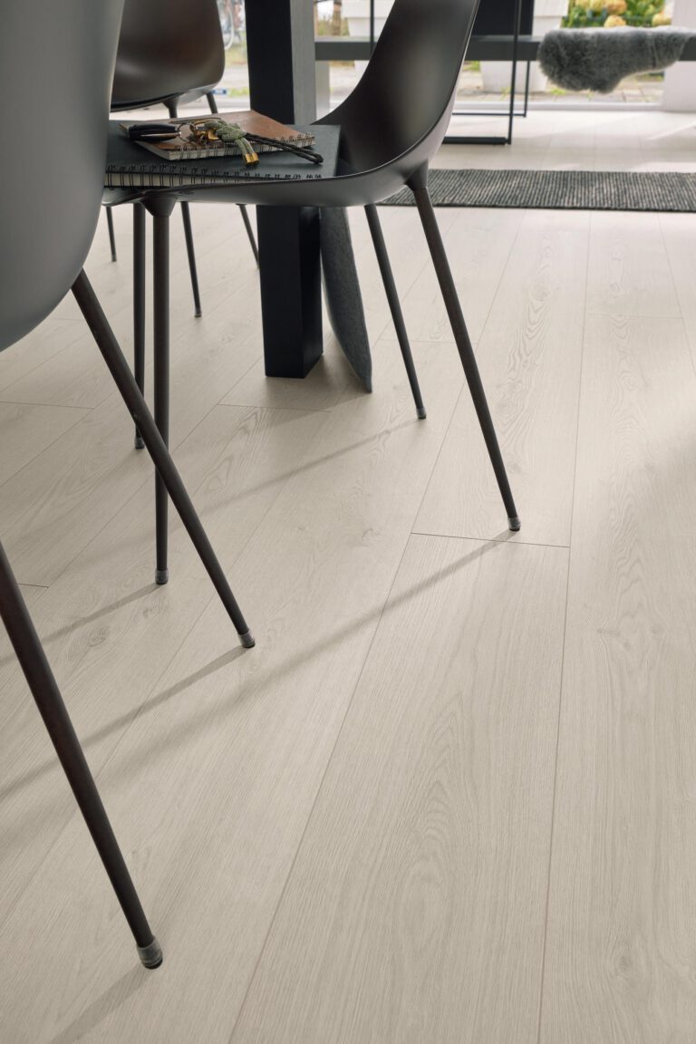 Suelo de diseño MeisterDesign. next DL 500 S Roble mountain white 07124
