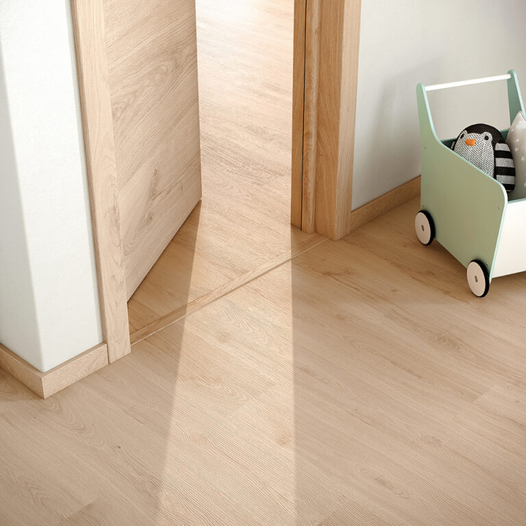 Finfloor 7AK Roble Kalas Arena