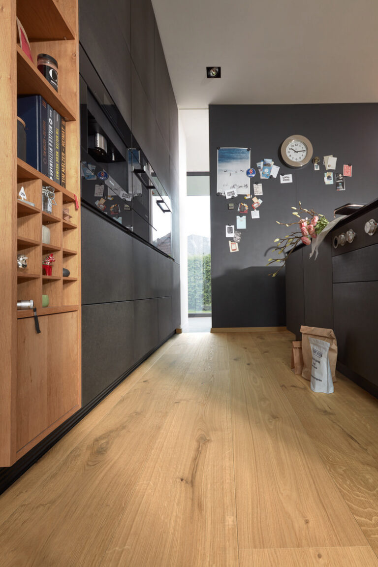 Suelo de madera Lindura HD 400 Roble auténtico puro 08921 barnizado ultramate