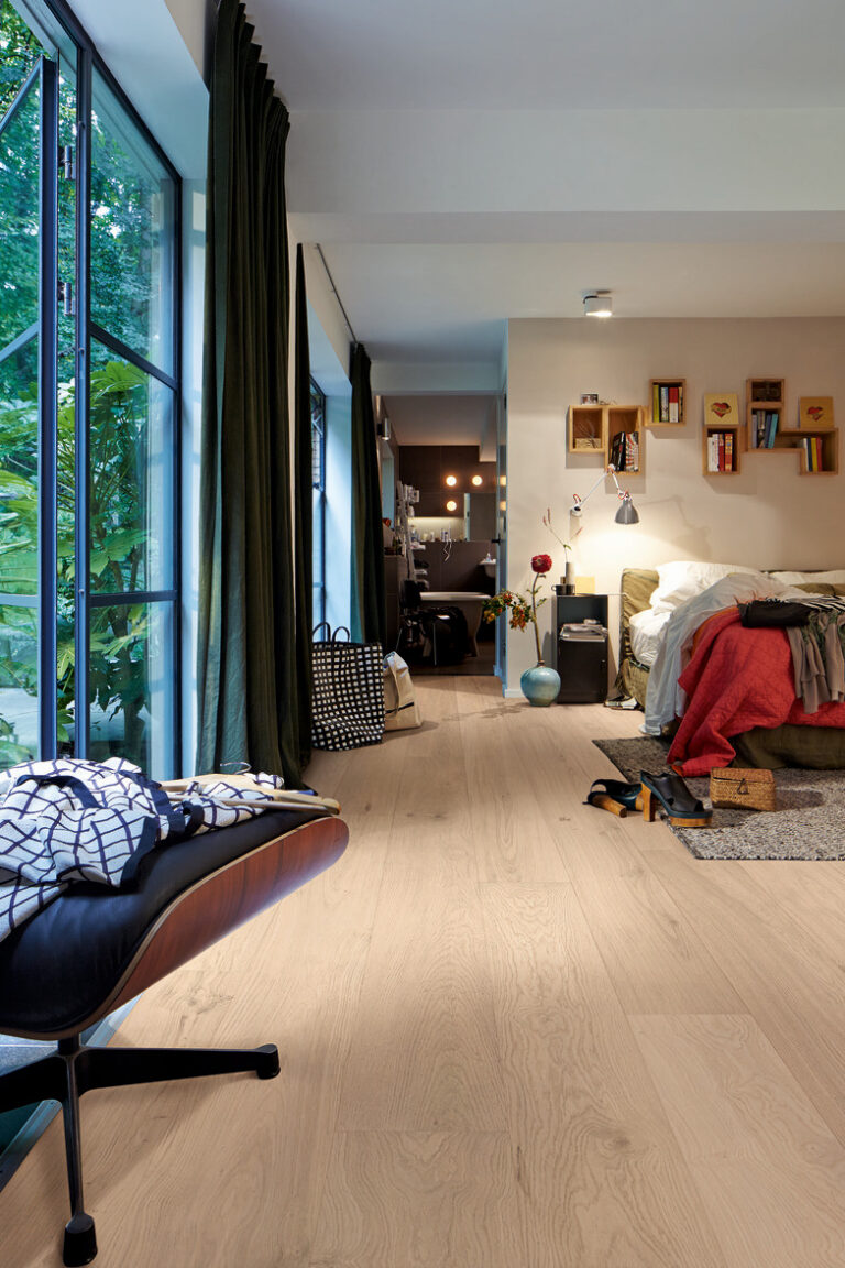 Suelo de madera Lindura HD 400 Roble vivo blanco crema 08937 barnizado ultramate
