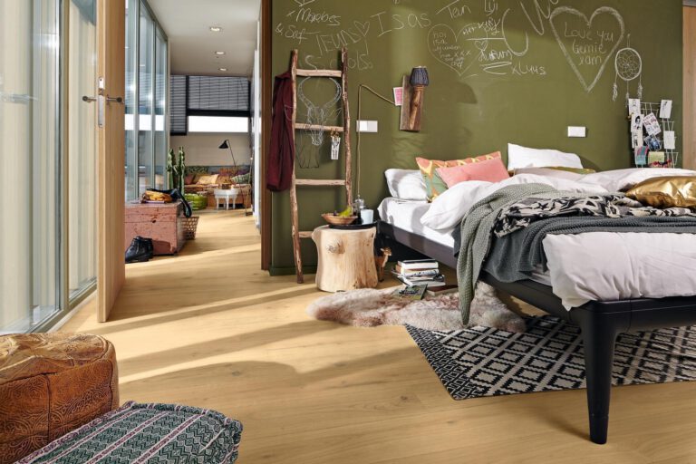 Parquet MeisterParquet. longlife PD 400 Roble auténtico aspecto decapado 09015 barnizado ultramate