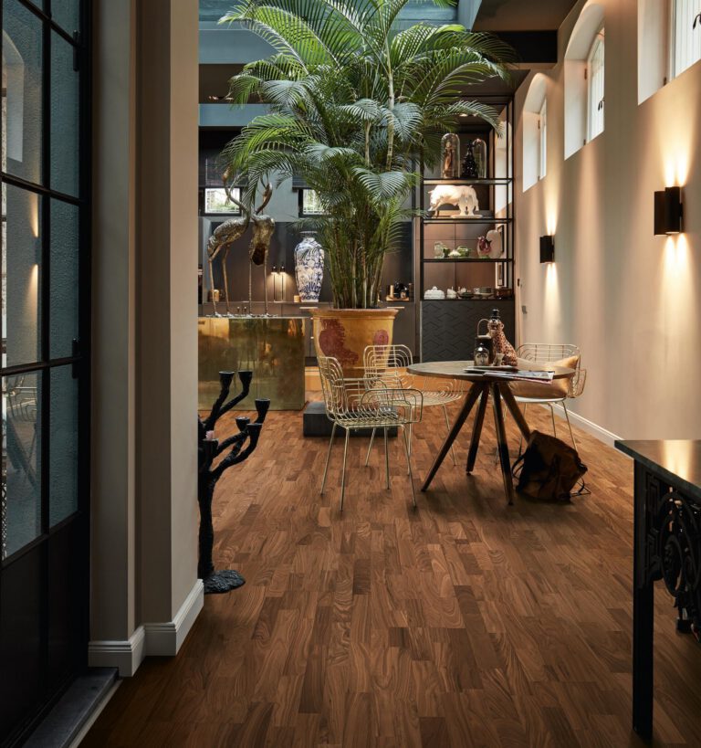 Parquet MeisterParquet. longlife PC 200 Nogal americano armónico 09043 barnizado ultramate